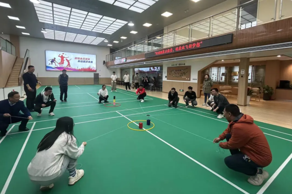 保护员工权益，关爱员工发展